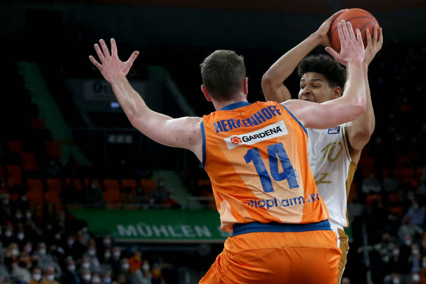 图赫尔在面 图赫尔在面