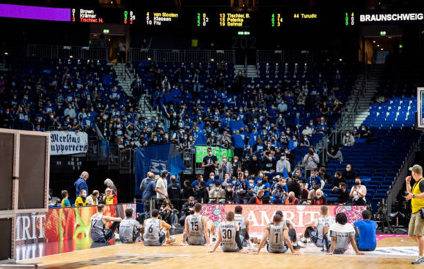 他选择了谨 他选择了谨